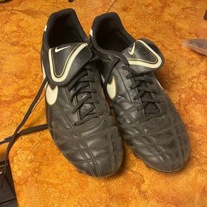 Nike Temp Cleats